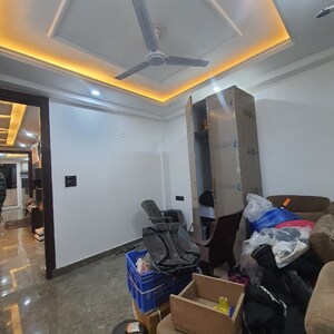 Gym in 3 BHK Builder Floor at Malviya Nagar – for Rent