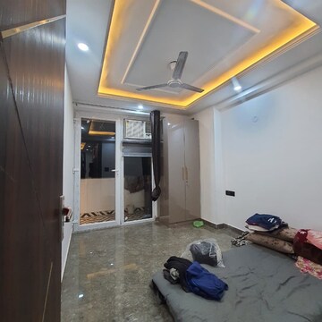 Parking in 3 BHK Builder Floor at Malviya Nagar – for Rent