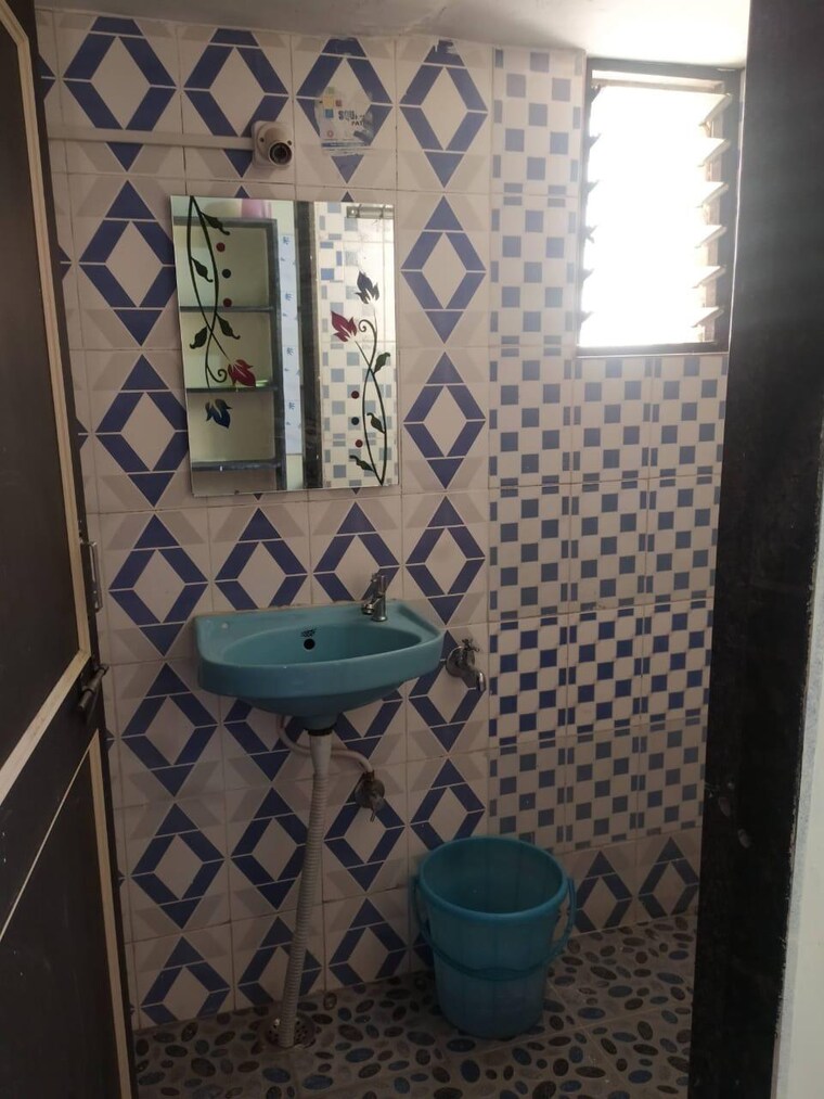 Bathroom, tukaram nagar 1 Bedroom 700 Sq.Ft. Independent House In Tukaram Nagar Pune 9564981
