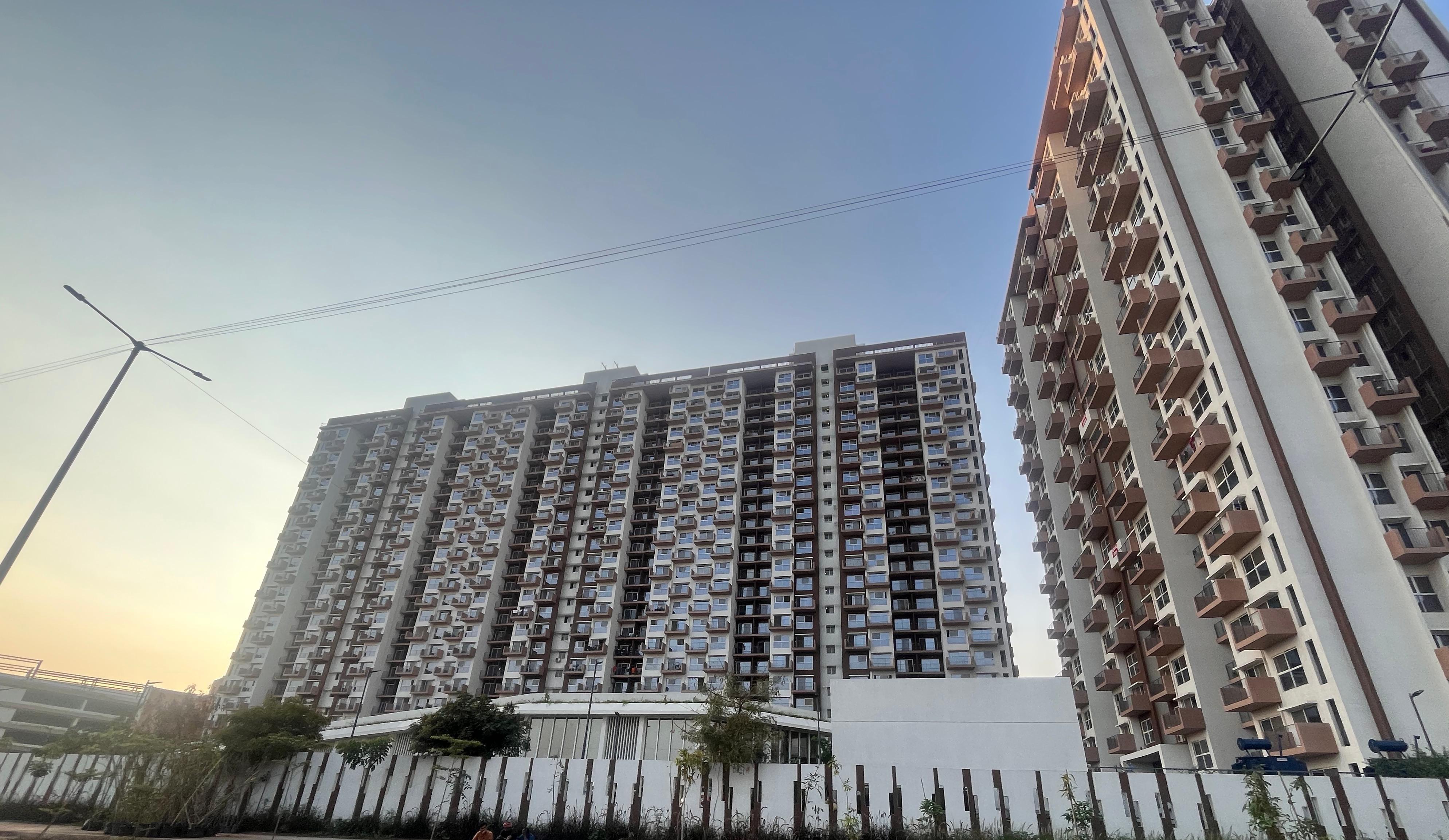 3 BHK + Pooja Room Apartment For Rent in Godrej Boulevard