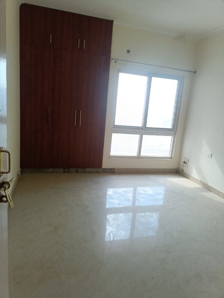 Room, upavp-ganga-yamuna-and-hindon-enclave 2.5 Bedroom 1266 Sq.Ft. Apartment In Pratap Vihar Ghaziabad 9565074