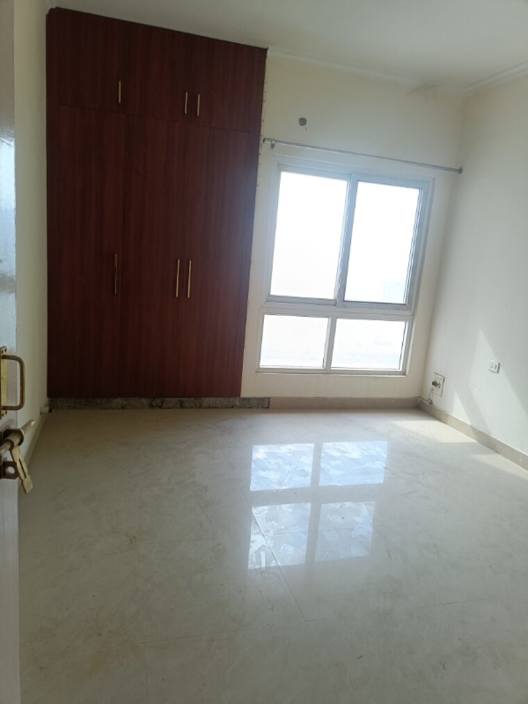 Room, upavp-ganga-yamuna-and-hindon-enclave 2.5 Bedroom 1266 Sq.Ft. Apartment In Pratap Vihar Ghaziabad 9565074
