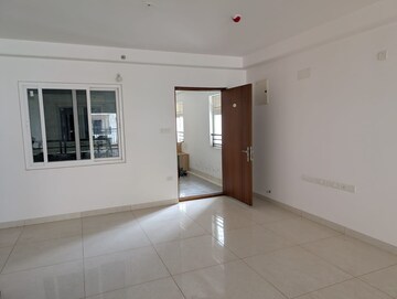 Room in 4 BHK Apartment at Aparna Sarovar Zenith, Nallagandla – for Sale