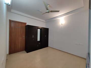 Room in 3 BHK Apartment at Bhartiya Nikoo Homes, Thanisandra Main Road – for Rent