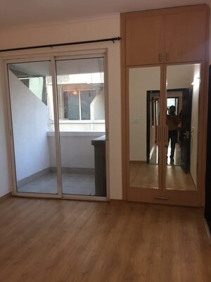 Room in 3.5 BHK Builder Floor at Ansal API Esencia, Sector 67 – for Rent