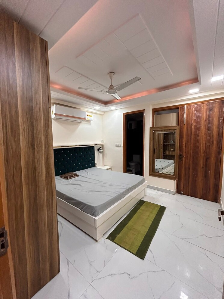 Bedroom, freedom fighters enclave 2 Bedroom 1000 Sq.Ft. Independent House In Freedom Fighters Enclave Delhi 9565177