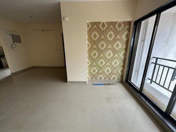 Room in 2.5 BHK Apartment at Shah Royale, Kharghar – for Rent