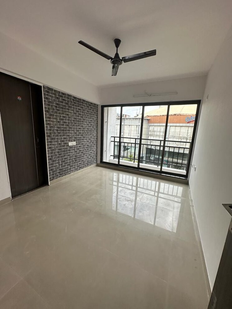 Room, shah-royale 2.5 Bedroom 1500 Sq.Ft. Apartment In Kharghar Navi Mumbai 9565114