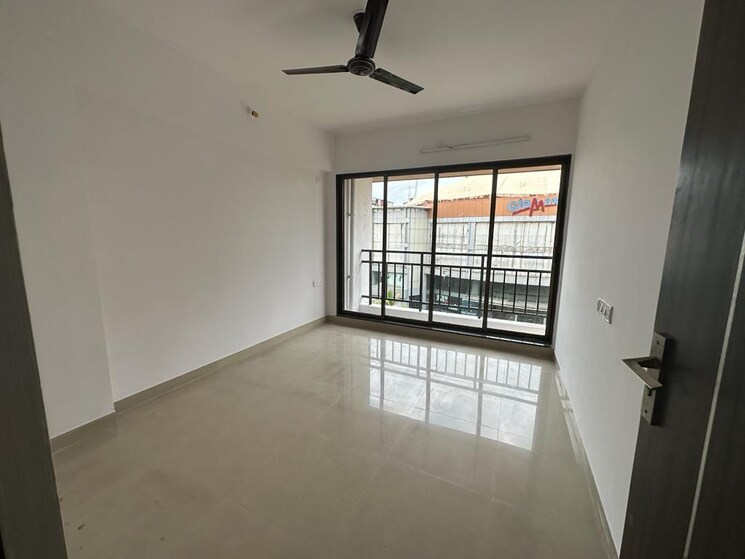 Room, shah-royale 2.5 Bedroom 1500 Sq.Ft. Apartment In Kharghar Navi Mumbai 9565114