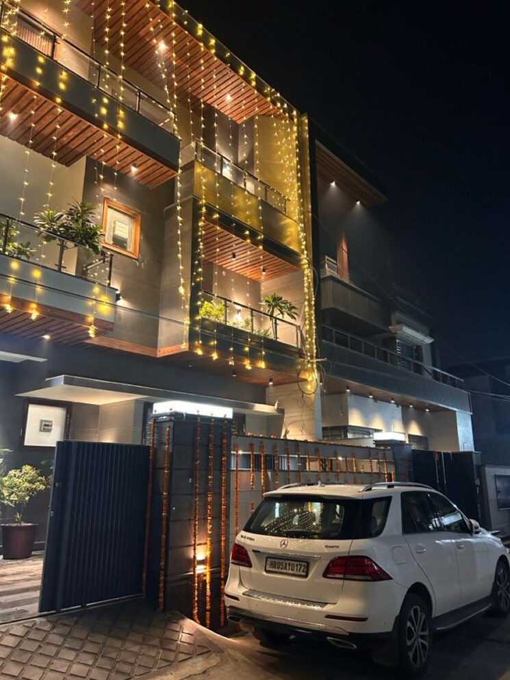 Exterior View, shree-shirdi-sai-layout 4 Bedroom 3050 Sq.Ft. Villa In Sarjapur Road Bangalore 9565099