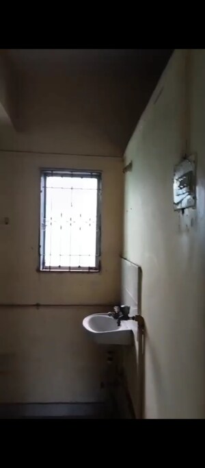 Bathroom in 1 BHK Apartment at Dombivli West – for Rent