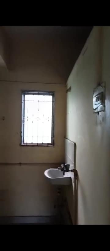 Bathroom in 1 BHK Apartment at Dombivli West – for Rent