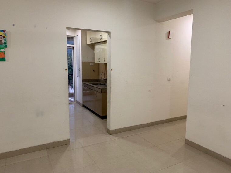 Room, emaar-emerald-estate 3.5 Bedroom 1350 Sq.Ft. Apartment In Sector 65 Gurgaon 9565091