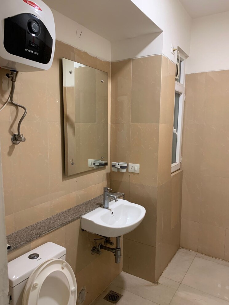 Bathroom, emaar-emerald-estate 3.5 Bedroom 1350 Sq.Ft. Apartment In Sector 65 Gurgaon 9565091