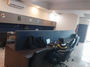 Team Area in  Office Space at Satra Plaza, Vashi Sector 19d – for Rent