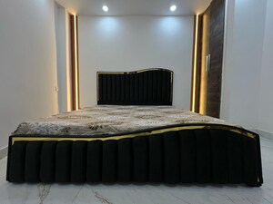 Bedroom in 1 BHK Builder Floor at Saket – for Rent