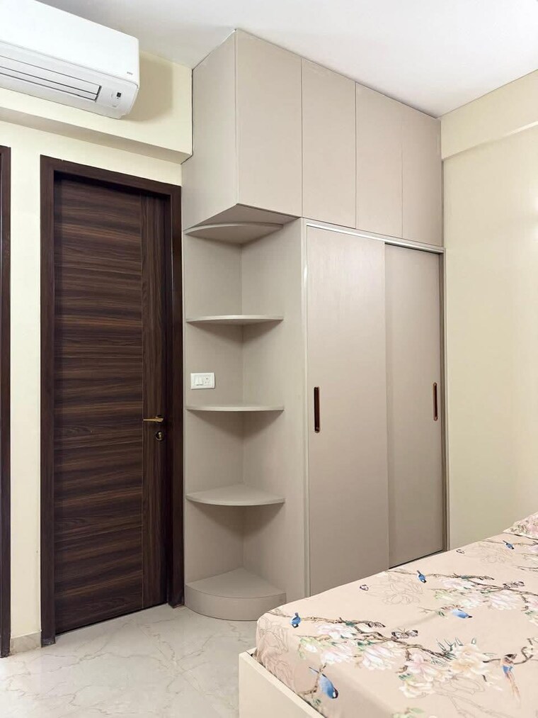 Bathroom, smart-world-orchard 3 Bedroom 1680 Sq.Ft. Apartment In Sector 61 Gurgaon 9565220