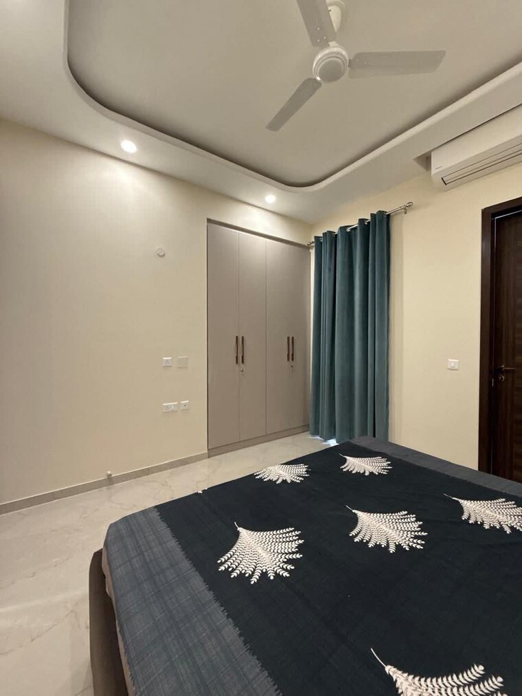 Bedroom, smart-world-orchard 3 Bedroom 1680 Sq.Ft. Apartment In Sector 61 Gurgaon 9565220