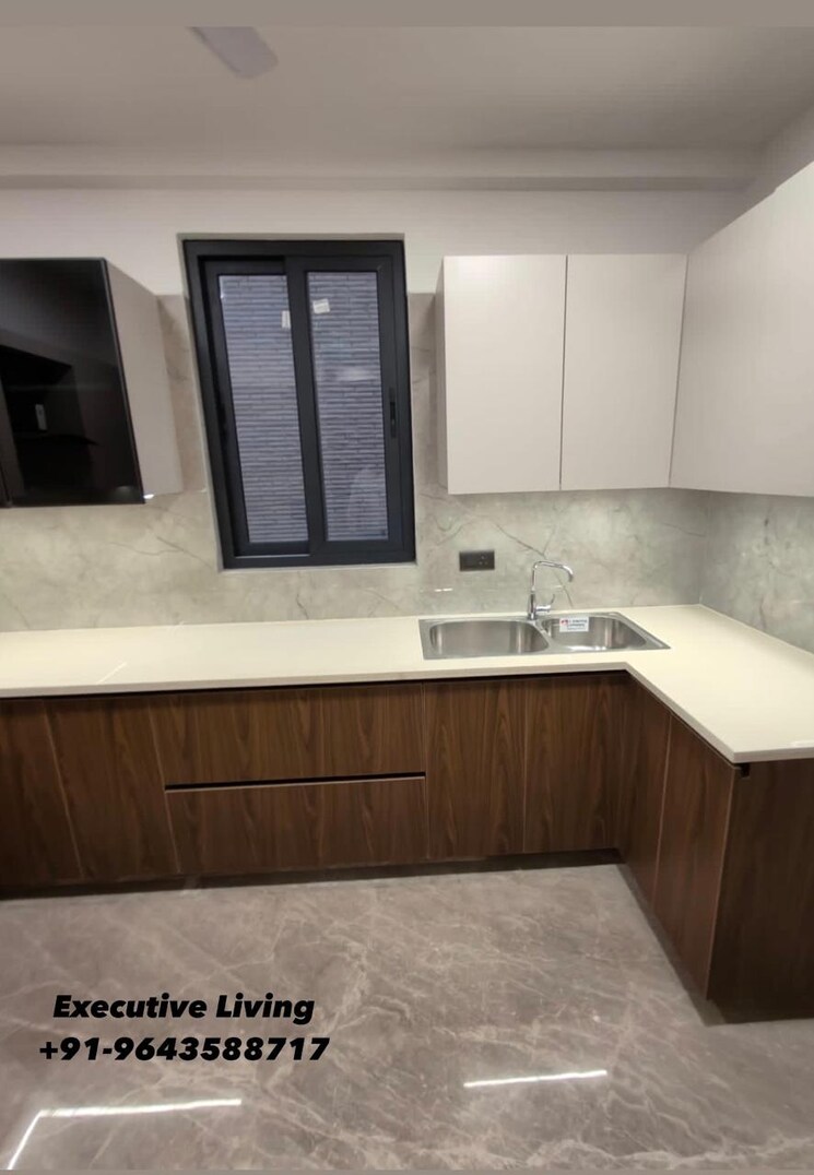 Kitchen, shivalik colony 3 Bedroom 1800 Sq.Ft. Builder Floor In Shivalik Colony Delhi 9565280