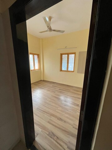Room in 2 BHK Apartment at Vashi Sector 9 – for Rent