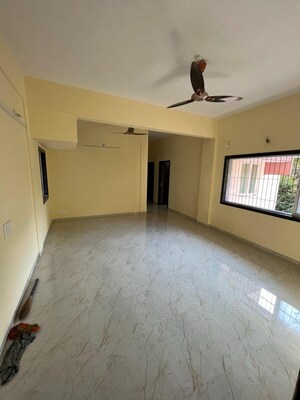 Room in 2 BHK Apartment at Vashi Sector 9 – for Rent