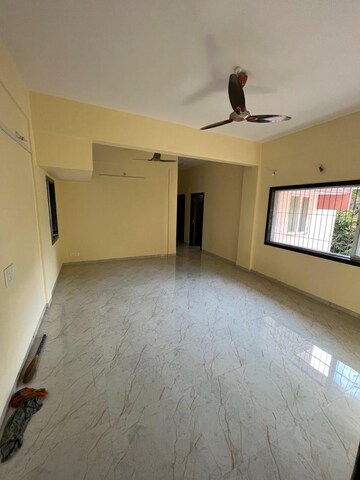 Room in 2 BHK Apartment at Vashi Sector 9 – for Rent