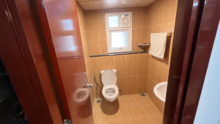 Bathroom, prestige-high-fields 4 Bedroom 2848 Sq.Ft. Apartment In Gachibowli Hyderabad 9565326