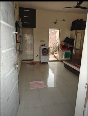 Room in 1 BHK Independent House at Girdhar Nagar – for Rent