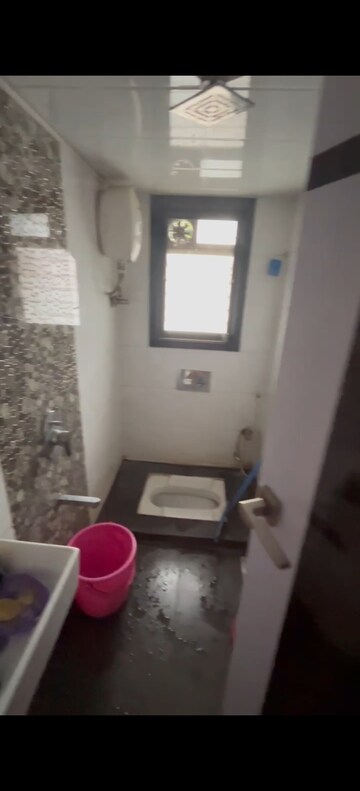 Bathroom in 1 BHK Apartment at Gokul Heaven Apartment, Kandivali East – for Rent