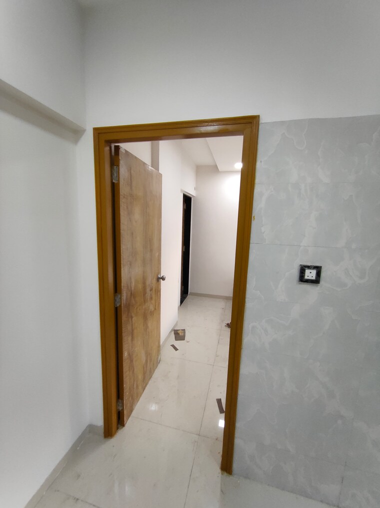 Room, santacruz east 1 Bedroom 460 Sq.Ft. Apartment In Santacruz East Mumbai 9565375