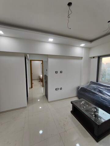 Room in 1 BHK Apartment at Santacruz East – for Rent