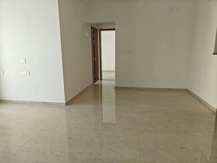 Nearby, vj-yashwin-nuovo-centro 3 Bedroom 1086 Sq.Ft. Apartment In Wakad Pune 9565353