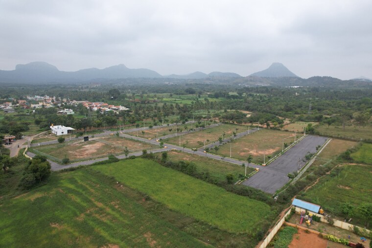 undefined, hm-sepia  1200 Sq.Ft. Plot In Kanakapura Road Bangalore 9565349
