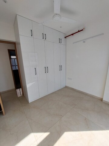 Room in 3 BHK Apartment at Godrej Urban Park, Chandivali – for Rent