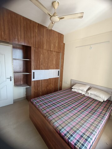 2 BHK Apartment For Rent in Shree Vardhman Mantra, Sector 67