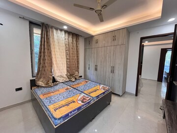 Bedroom in 3 BHK Builder Floor at Sector 39 – for Rent