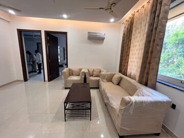 Living Room in 3 BHK Builder Floor at Sector 39 – for Rent