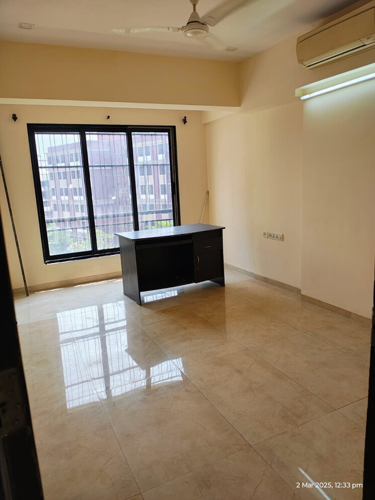 Room, satellite-royale 2 Bedroom 1050 Sq.Ft. Apartment In Goregaon East Mumbai 9565373