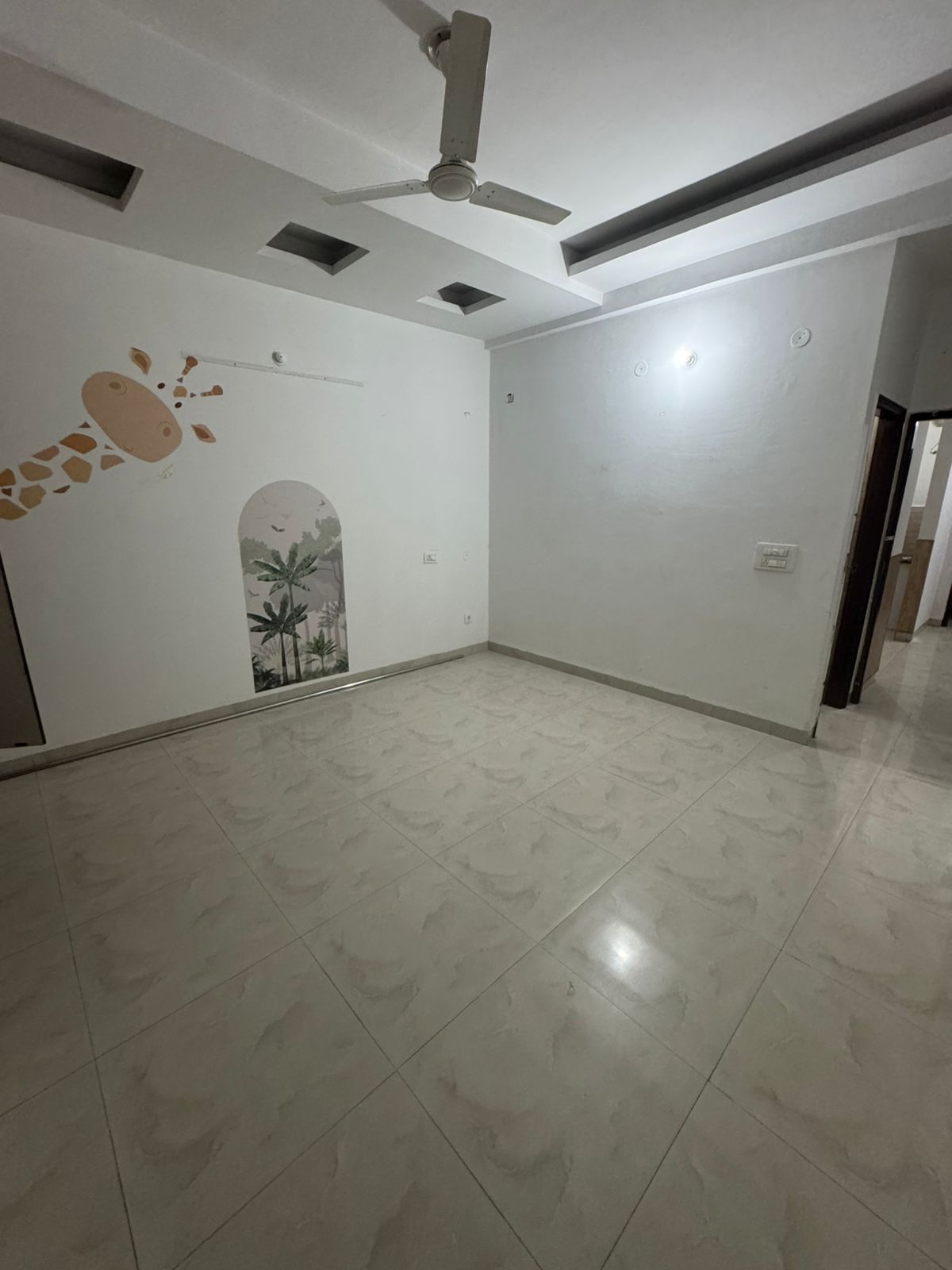 2.5 BHK Builder Floor For Rent in Canal Road