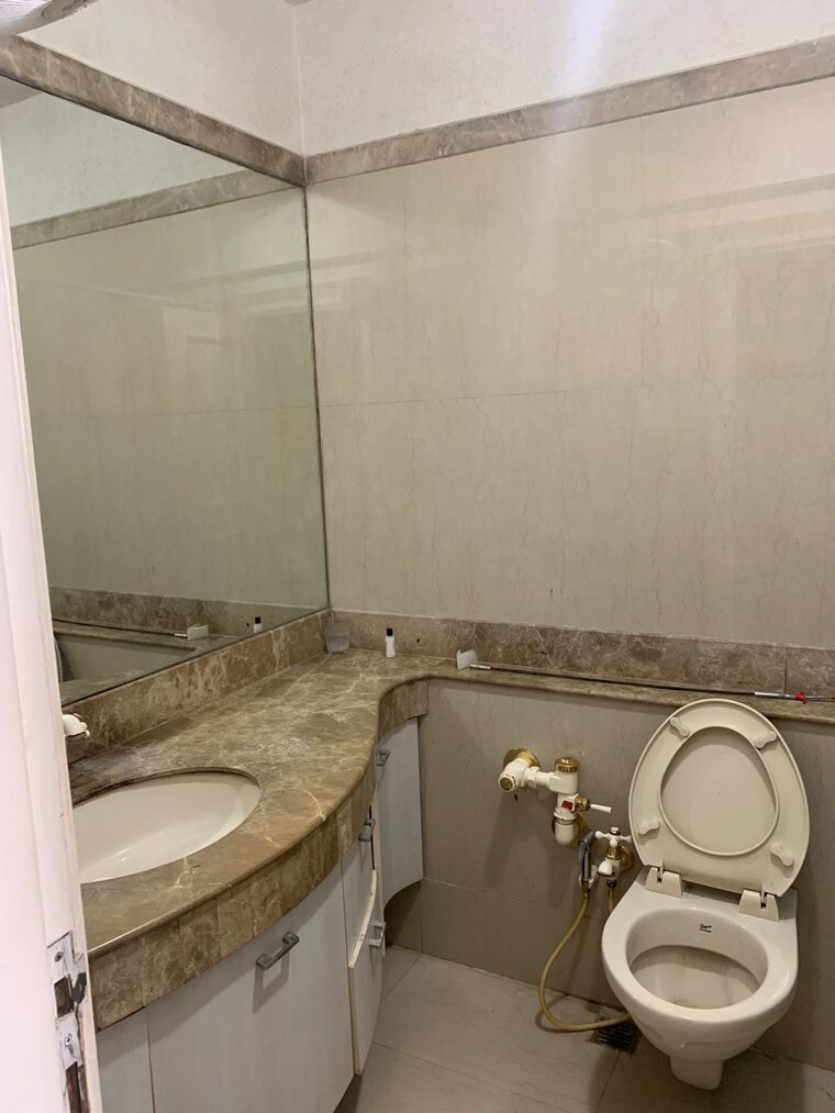 Bathroom, raheja-sherwood 2 Bedroom 1050 Sq.Ft. Apartment In Goregaon East Mumbai 9565392