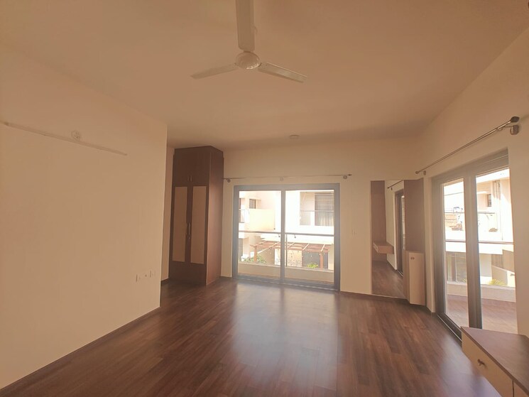 Room, whitefield 4 Bedroom 3620 Sq.Ft. Villa In Whitefield Bangalore 9565395