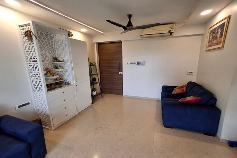 Team Area, kalpataru-aura 2.5 Bedroom 771 Sq.Ft. Apartment In Ghatkopar West Mumbai 9565405