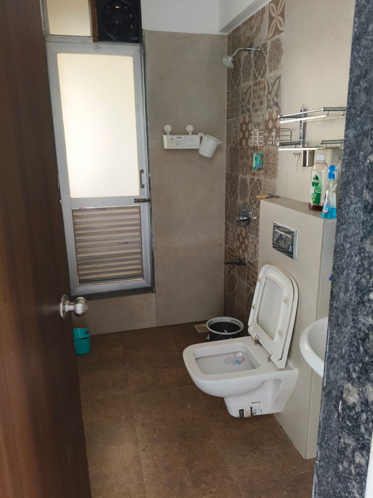 Bathroom, ng-grand-plaza 2 Bedroom 850 Sq.Ft. Apartment In Ghansoli Navi Mumbai 9565406