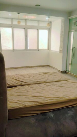 Bedroom in 3.5 BHK Apartment at Krishna Apra Residency, Sector 61 – for Sale