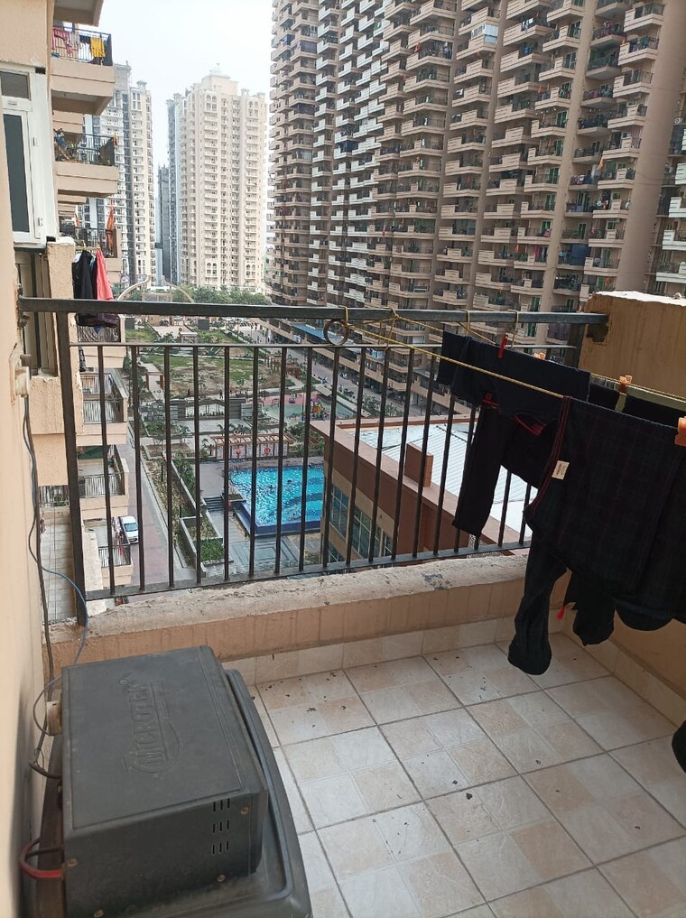 Balcony, gaurs-siddhartham 2 Bedroom 945 Sq.Ft. Apartment In Siddharth Vihar Ghaziabad 9565435