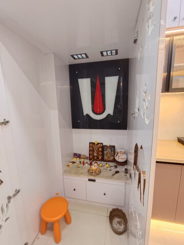 Furnished Amenities in 3 BHK Apartment at Raheja Vistas, Nacharam – for Rent