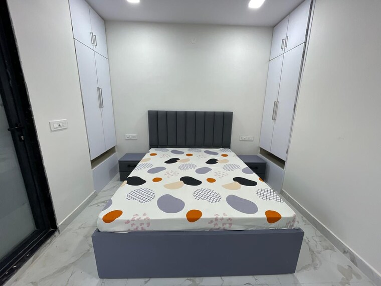 Bedroom, sector 56 1.5 Bedroom 700 Sq.Ft. Builder Floor In Sector 56 Gurgaon 9565478