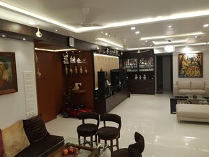 Team Area in 5 BHK Apartment at Satyam Imperial Heights, Ghansoli – for Rent