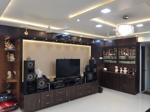 Living Room in 5 BHK Apartment at Satyam Imperial Heights, Ghansoli – for Rent