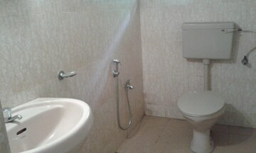 Bathroom in 4 BHK Builder Floor at Porvorim – for Rent